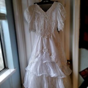 Aria White Lace Wedding Dress